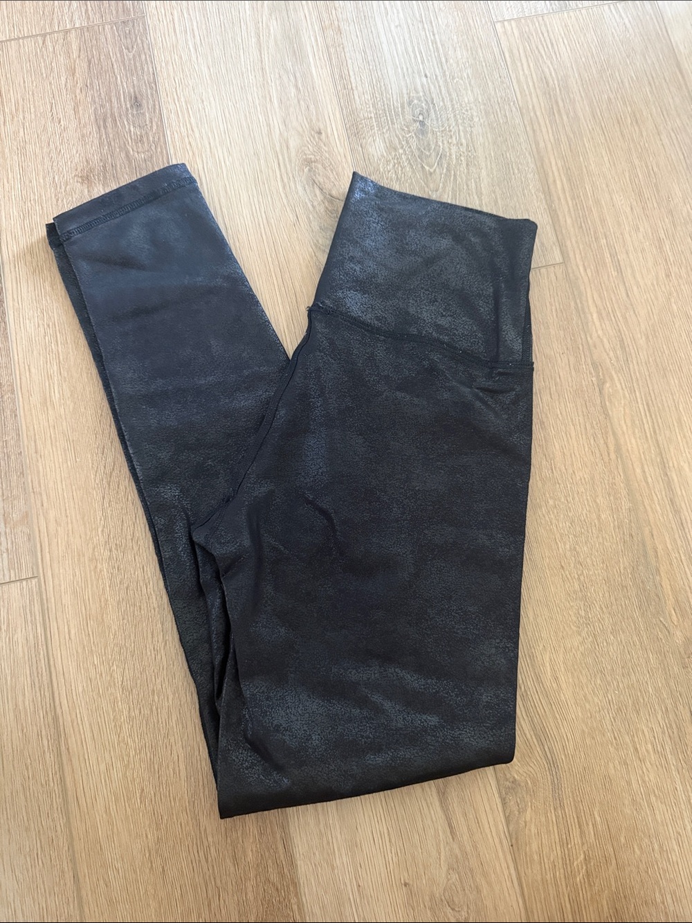 Aerie crackle legging